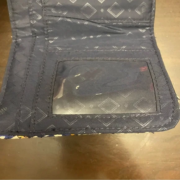 Vera Bradley Euro Wallet Lisbon Medallion RFID Trifold Snap Close Travel Compact - Picture 7 of 14